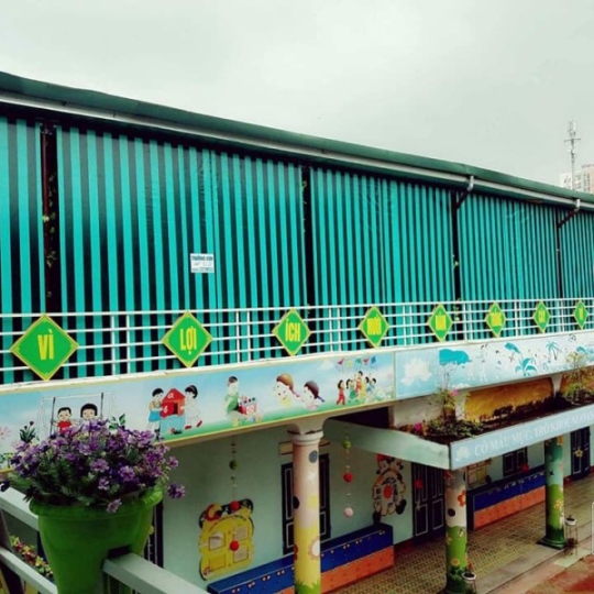 BẠT CHE NẮNG MƯA BẰNG TAY QUAY