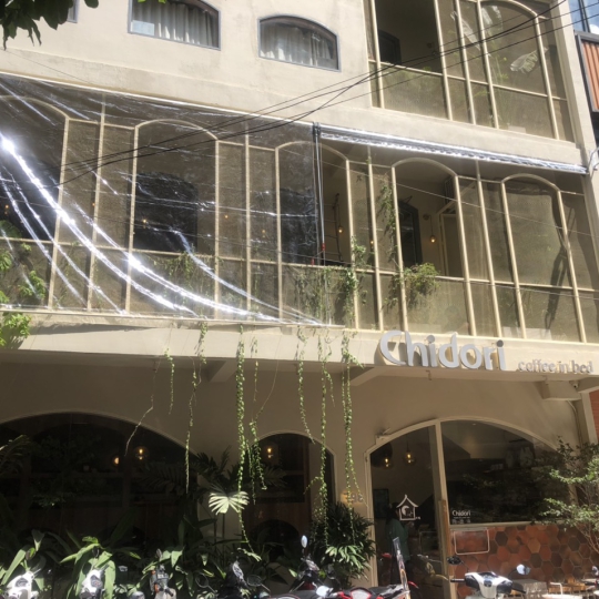 Bạt trong suốt che mưa cho quán cafe tại quận 1