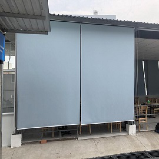 RÈM CUỐN NGOÀI TRỜI