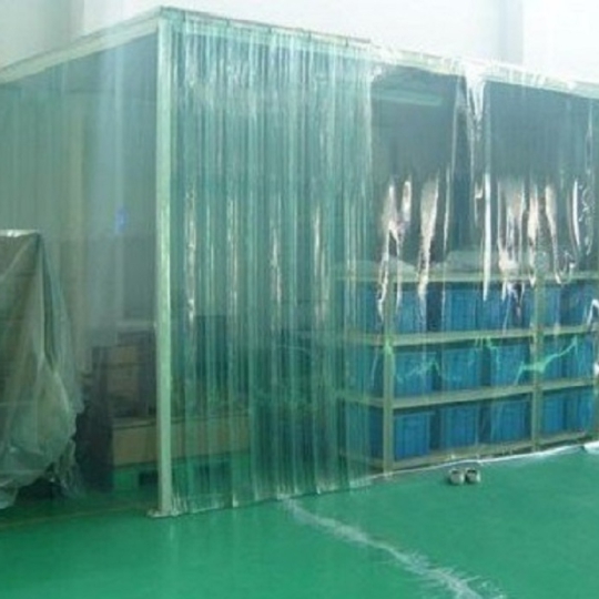 RÈM NHỰA TRONG SUỐT