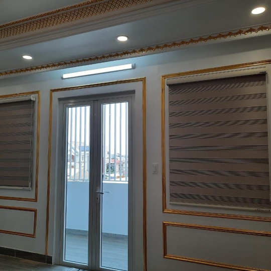 RÈM CẦU VỒNG RẺ ĐẸP TẠI THÀNH PHỐ HỒ CHÍ MINH