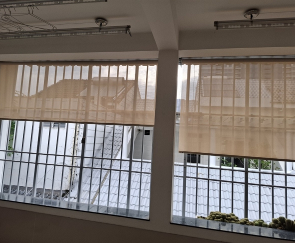 THI CÔNG RÈM CHE NẮNG MƯA BAN CÔNG